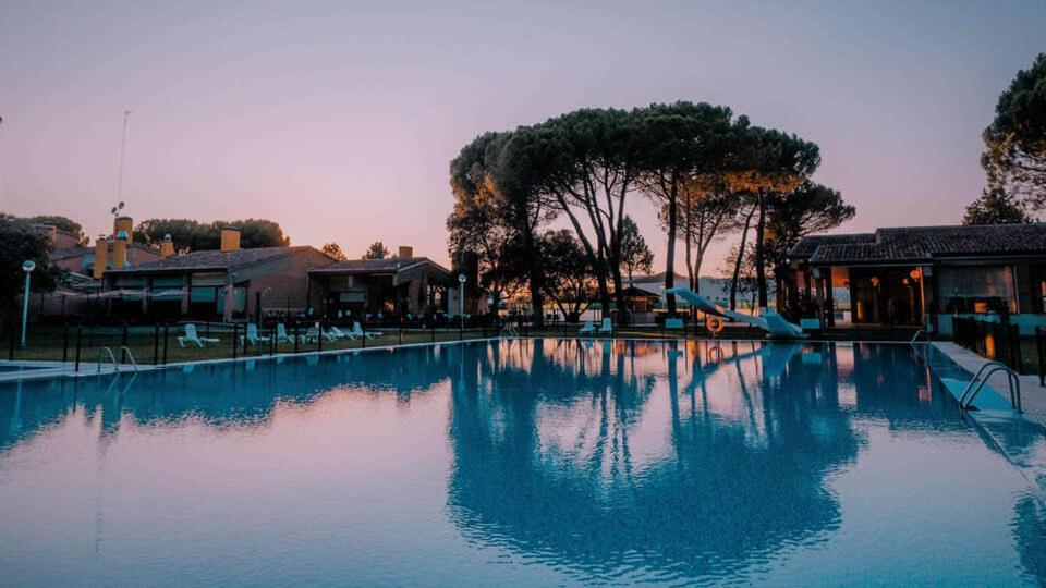 Hotel Restaurante El Montico Тордесільяс Екстер'єр фото